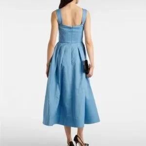 Elegant Blue Sleeveless Dress